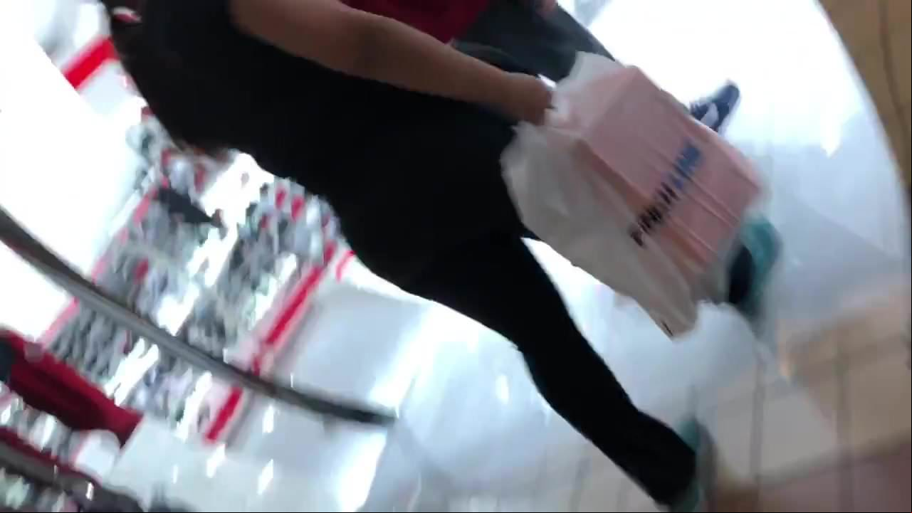 Asiansexdiary-Sexy girls Qele fuck a lucky guy and make him cum